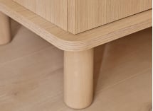 Commode 4 tiroirs avec pieds SINA - Chêne clair 2