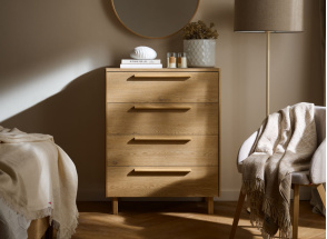 4-drawer chest of drawers with legs NOMA - Oak