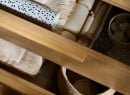 Commode 4 tiroirs avec pieds NOMA - Chêne 2
