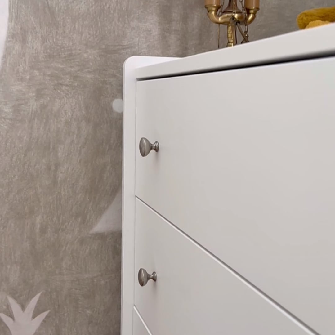 Commode bébé avec tiroirs