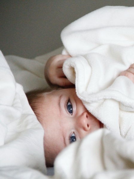 Wie wählt man mitwachsende Möbel für das Babyzimmer aus?