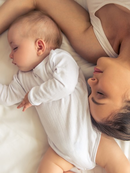 Come aiutare un bambino che non dorme?