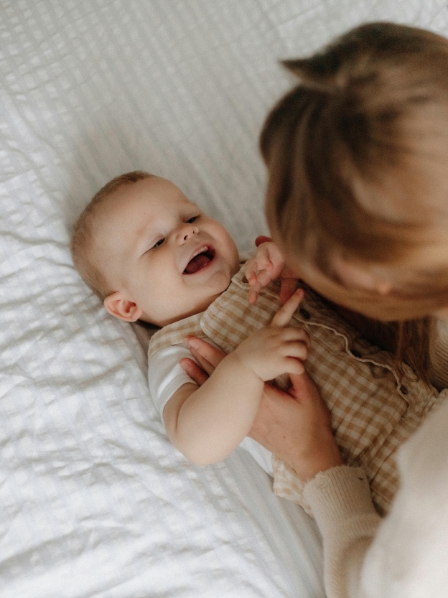 Wie kann man Baby helfen, einen guten Schlafrhythmus zu finden?