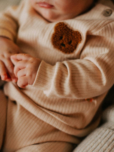 Lasciare piangere il bambino: quando bisogna davvero intervenire?