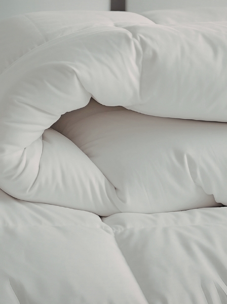 Quelle couette pour lit 160x200 ? Tailles et conseils
